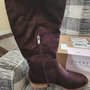 Womens brown suede like boots